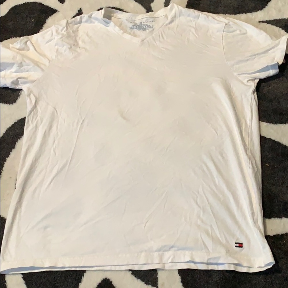 Tommy hilfger white t shirt